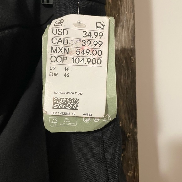 H&M Black Flared Leg Women’s Slacks - Picture 7 of 9